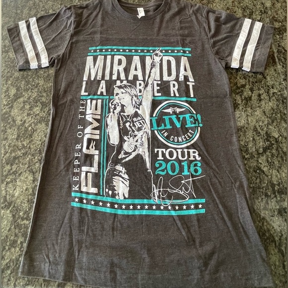 🩶🎶 NWT Miranda Lambert concert t-shirt size S.  Keeper of the Flame tour - Picture 6 of 6
